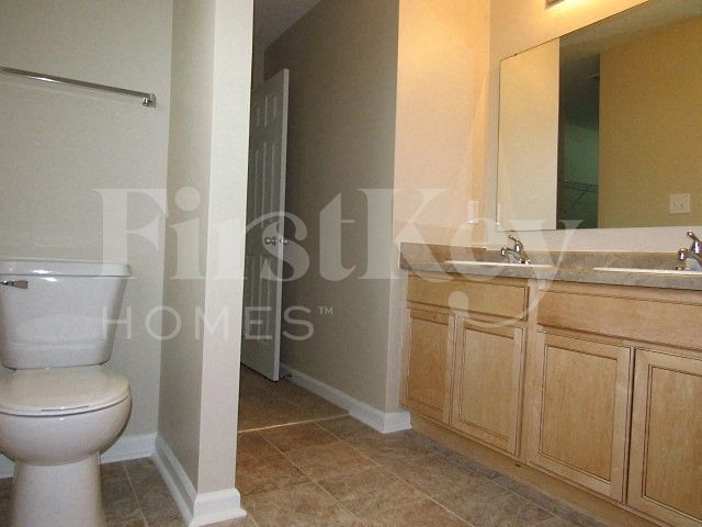 Building Photo - 8121 Grove Berry Way