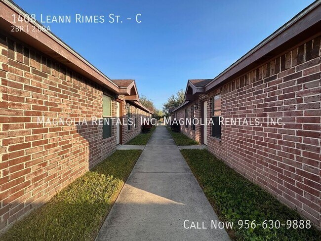 Building Photo - 1408 Leann Rimes St