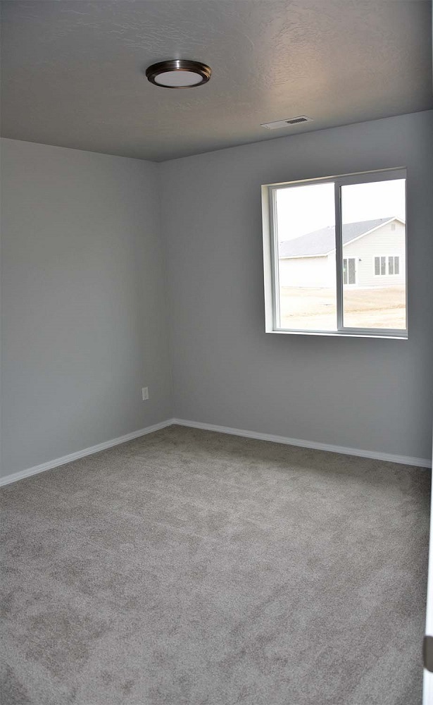 Building Photo - 17668 N Pegram Way