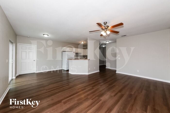 Building Photo - 6641 Hornbuckle Blvd