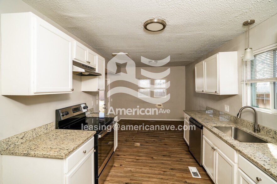 Building Photo - 2947 S 111th E Ave