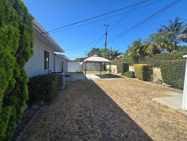 Building Photo - Spacious Single Family Home in Garden Grove for Lease