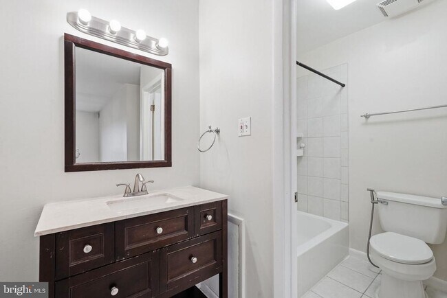 Building Photo - 6230 Edsall Rd