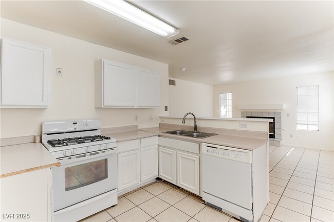 Building Photo - 4672 Krissylouise Way