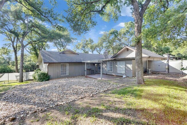 Building Photo - 10903 Mellow Ln