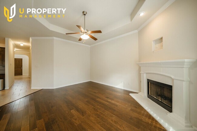 Building Photo - Gorgeous 2-story house in Denton