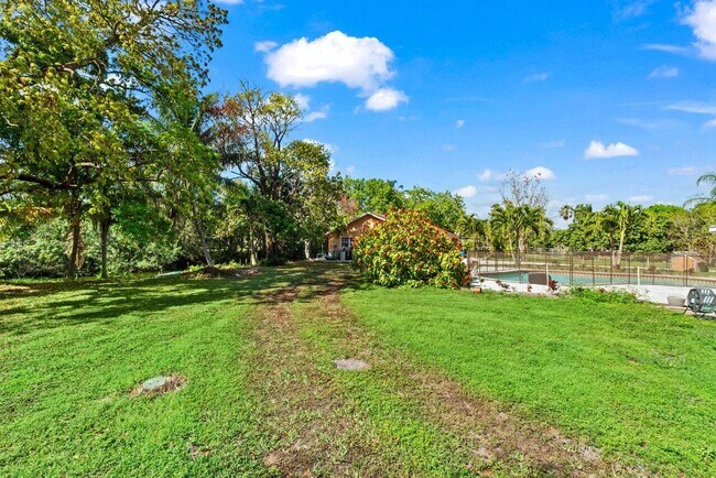 Building Photo - 5313 Colbright Rd