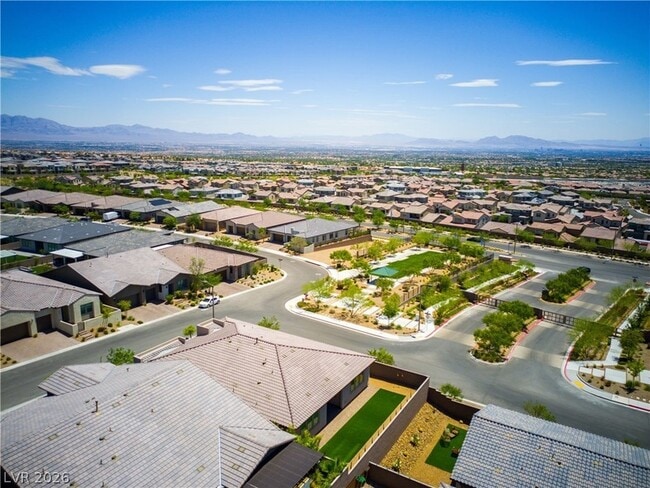 Building Photo - 11837 Grassy Pln Ave