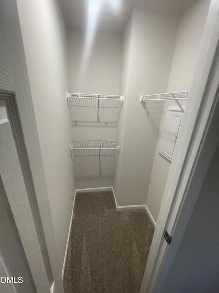 Building Photo - 1006 Peony Ln