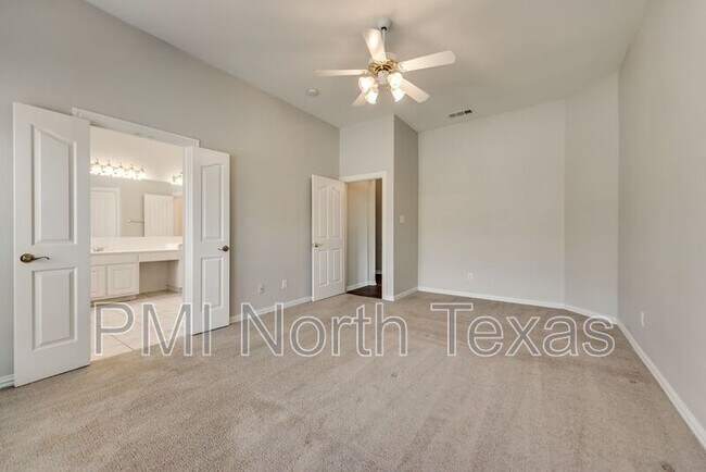 Building Photo - 4911 Lakeland Dr