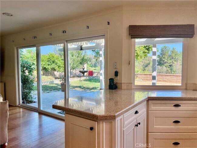 Building Photo - 24822 Via San Fernando