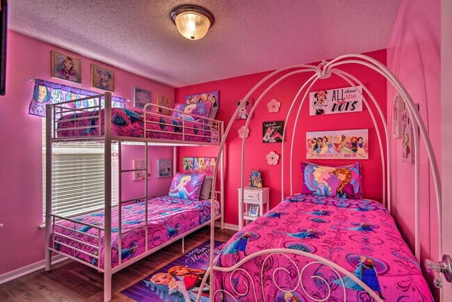 Building Photo - 407 Samuel St