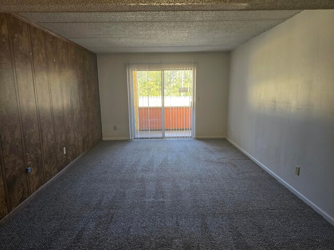 Building Photo - 209 W Miracle Strip Pkwy