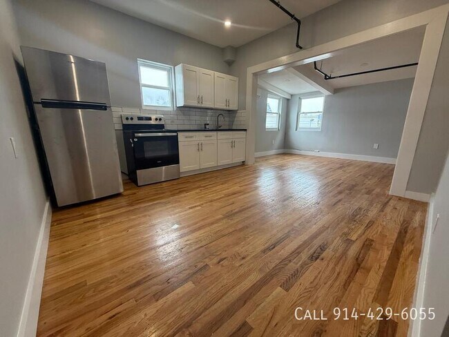 Building Photo - 103 Yonkers Ave