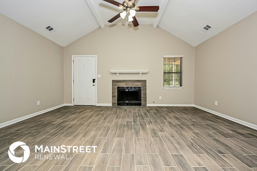 Building Photo - 2877 Old S Dr