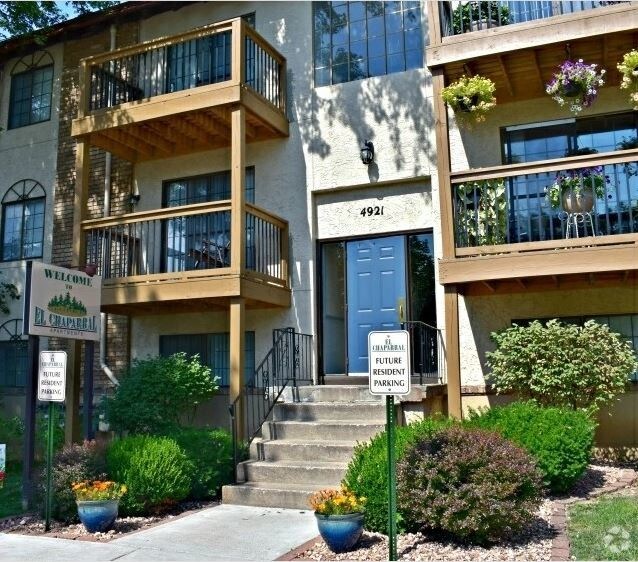 Building Photo - El Chaparral Apartments