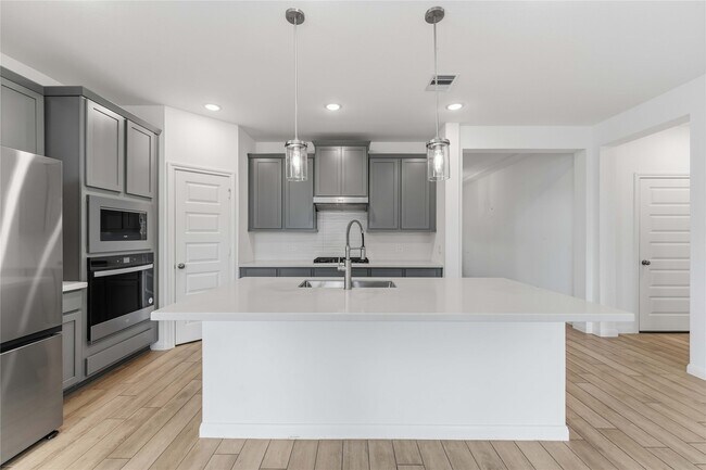 Building Photo - 7215 Mellow Gln Wy