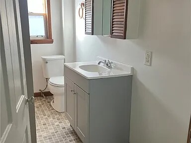 Building Photo - 126 Grandview Ave