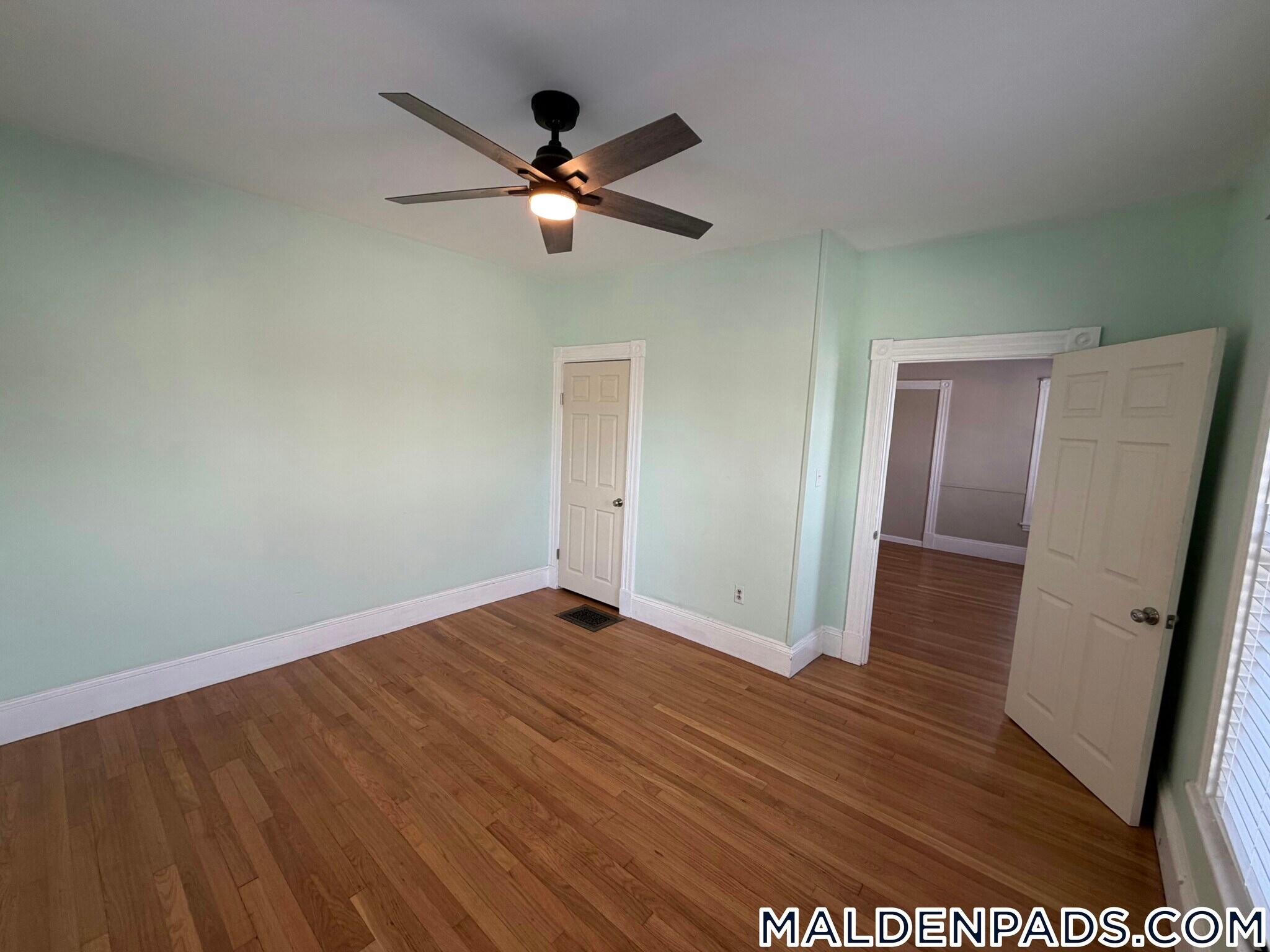 Building Photo - 214 Washington St