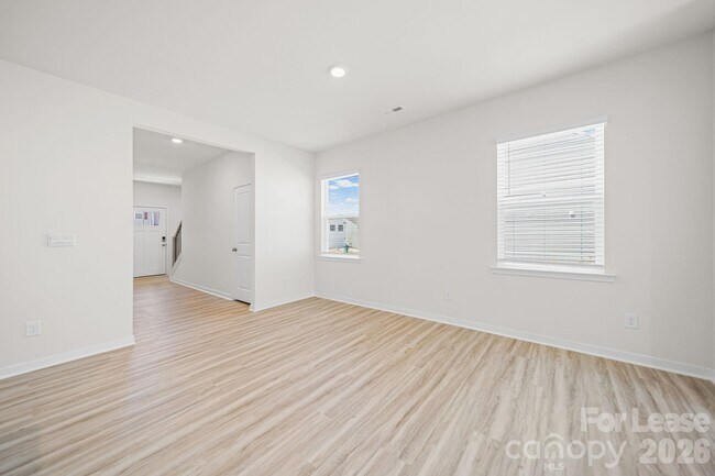 Building Photo - 12028 Zazu Wy