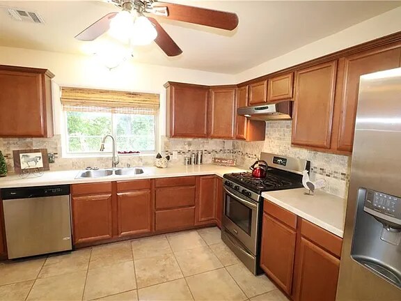 Building Photo - 1800 N Council Rd