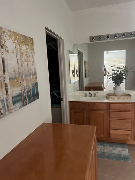 Building Photo - 78995 Spirito Ct