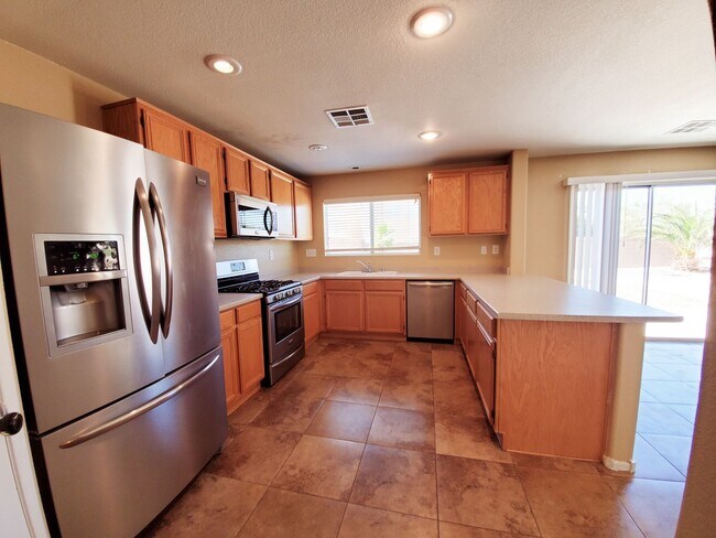 Building Photo - ACCEPTS SECTION 8 - BEAUTIFUL MUST SEE 3BD/2BA IN SOUTHWEST