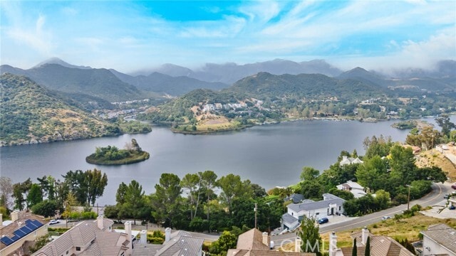 Building Photo - 562 Ravensbury St