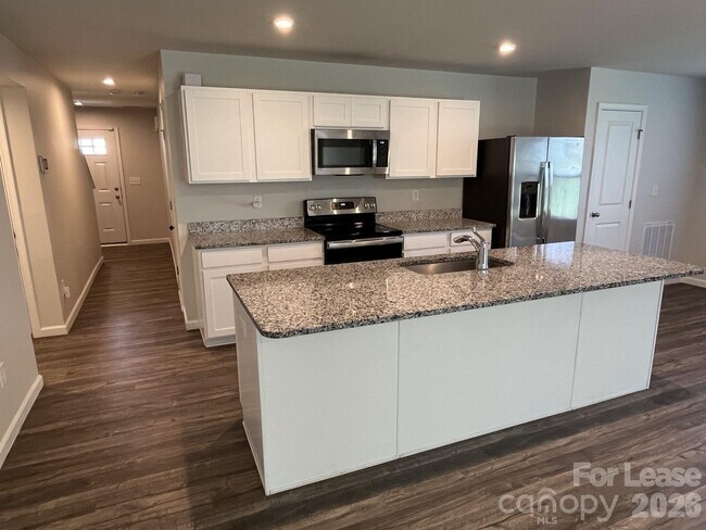 Building Photo - 4320 Bowline Dr