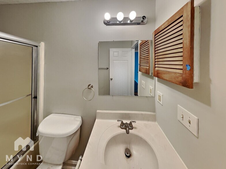 Building Photo - 7610 Denon Hills Dr
