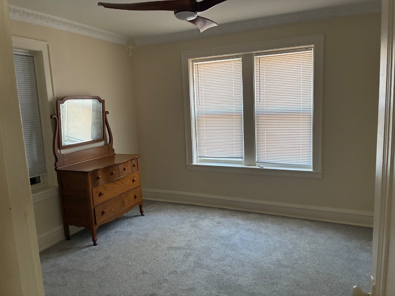 Building Photo - 4215 N Campbell Ave