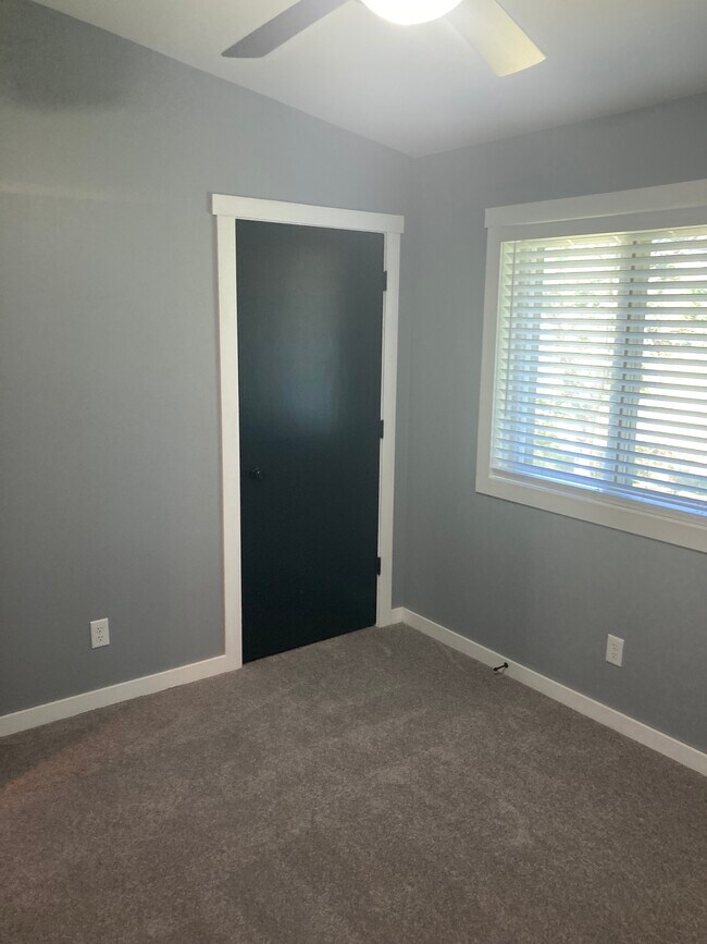 Building Photo - 425 S Lexington Pkwy