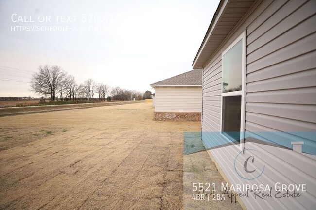 Building Photo - Move in special $950!!  New construction i...