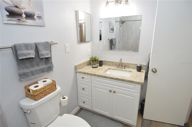 Building Photo - 8754 Mallard Reserve Dr