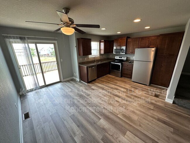 Building Photo - 10540 Kane Dr