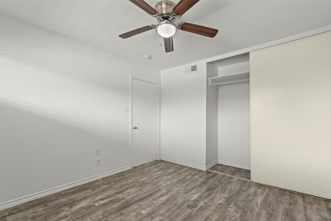 Building Photo - 12600 Melville Dr