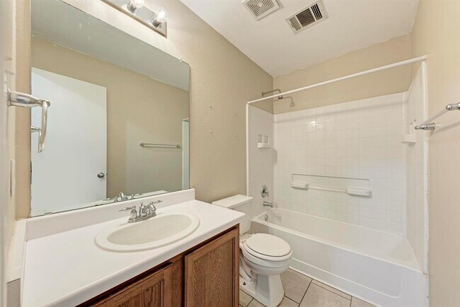 Building Photo - 289 Drystone Trail