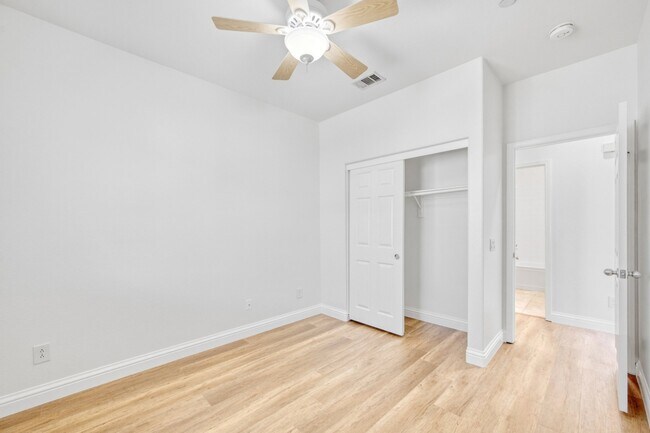 Building Photo - 4751 Via Altamira