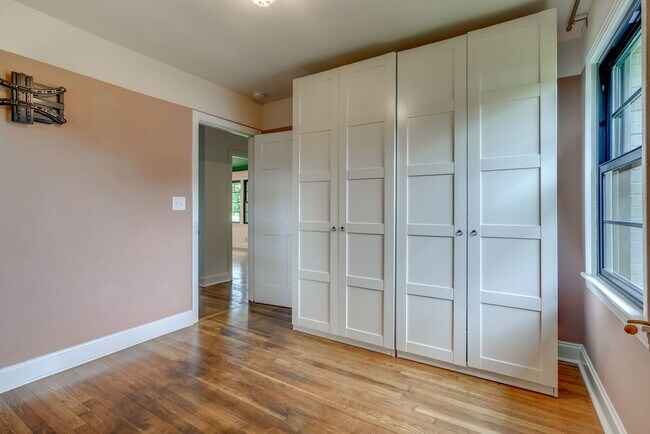 Building Photo - Renovated Mid-Century Modern Ranch in the ...