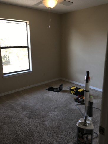 Spare bedroom - 1681 US-98