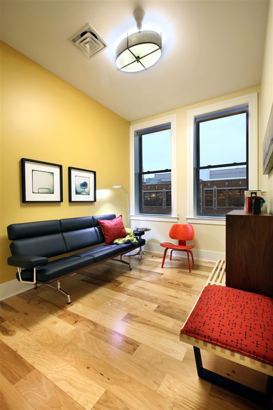 Building Photo - 209 Division Ave S