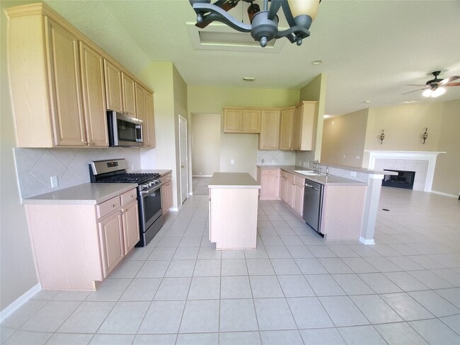 Building Photo - 7610 Broken Oak Ln