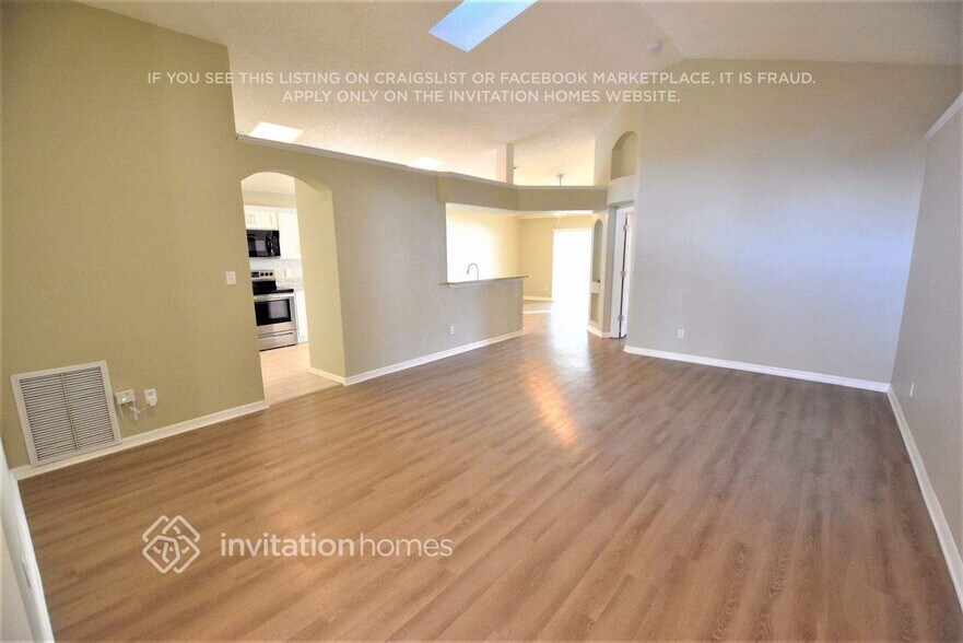 Building Photo - 88 Pine Forest Pl
