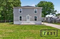 Building Photo - Beautiful Updated 4 Bed 1.5Bath Colonial