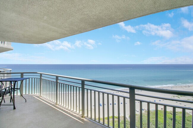 Building Photo - 3000 N Ocean Dr