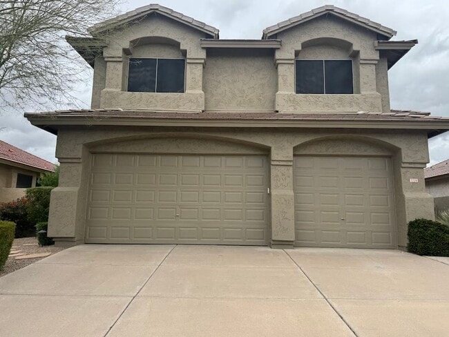 Building Photo - Luxury Scottsdale Rental with Chef’s Kitchen & 3-Car Garage