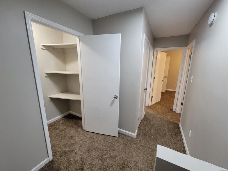 Building Photo - 3439 Malabar Rd