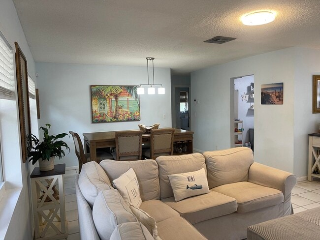 Building Photo - 3123 SW Natura Ave