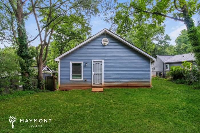 Building Photo - 1147 Hillcrest Dr SE