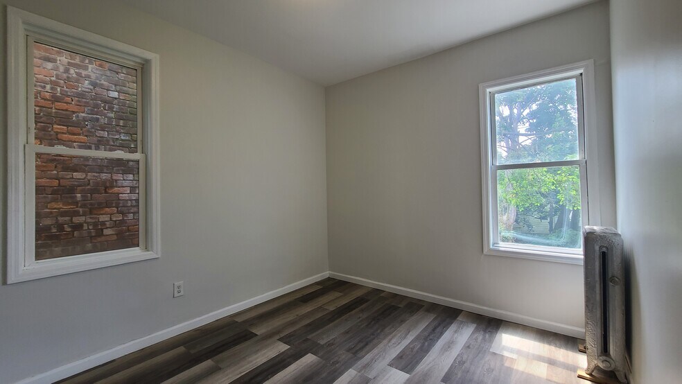 Building Photo - 89 Wegman Pky